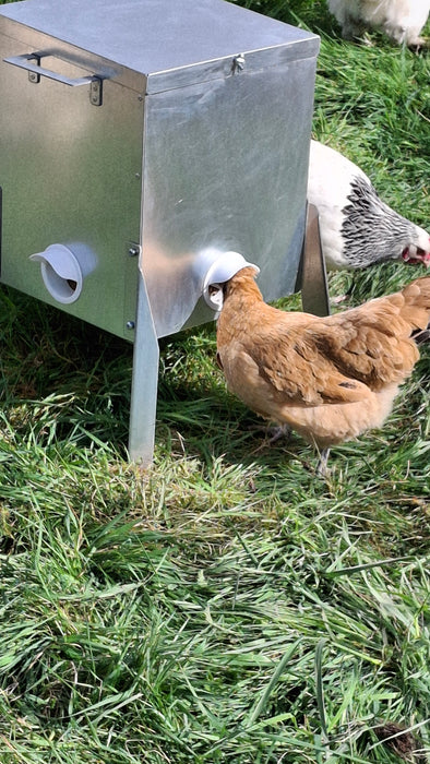 PERDIX Heavy Duty Metal Poultry Feeder