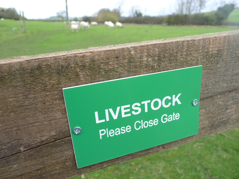 Livestock - Please Close Gate. Gate sign - Small