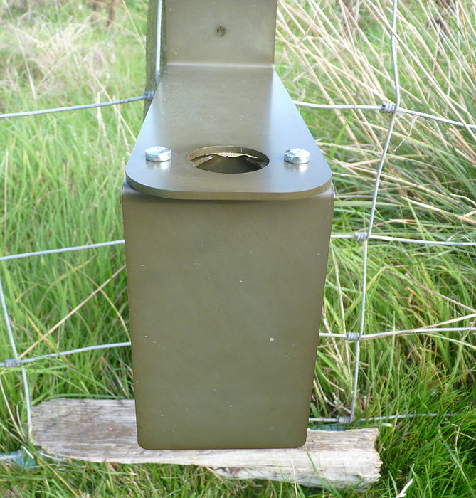 PERDIX Spiral guard - front view when attached to post mount