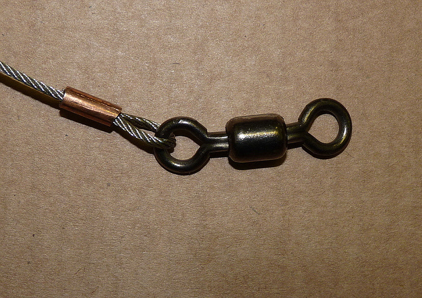 Stainless steel crane swivel on DB snare fox cable restraint